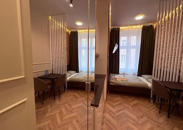 Wyjatkowe Gniazdko W Sercu Wroclawia Lägenhet