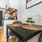 Wyjatkowe Gniazdko W Sercu Wroclawia Apartment