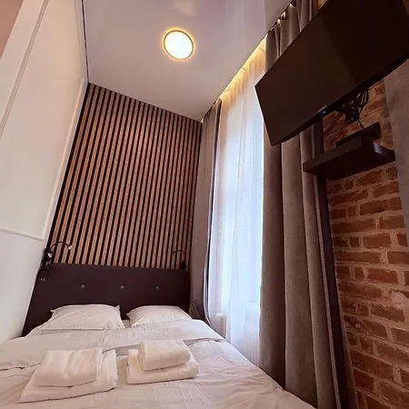 Wyjatkowe Gniazdko W Sercu Wroclawia Βρότσλαβ