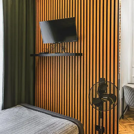 Wyjatkowe Gniazdko W Sercu Wroclawia Βρότσλαβ